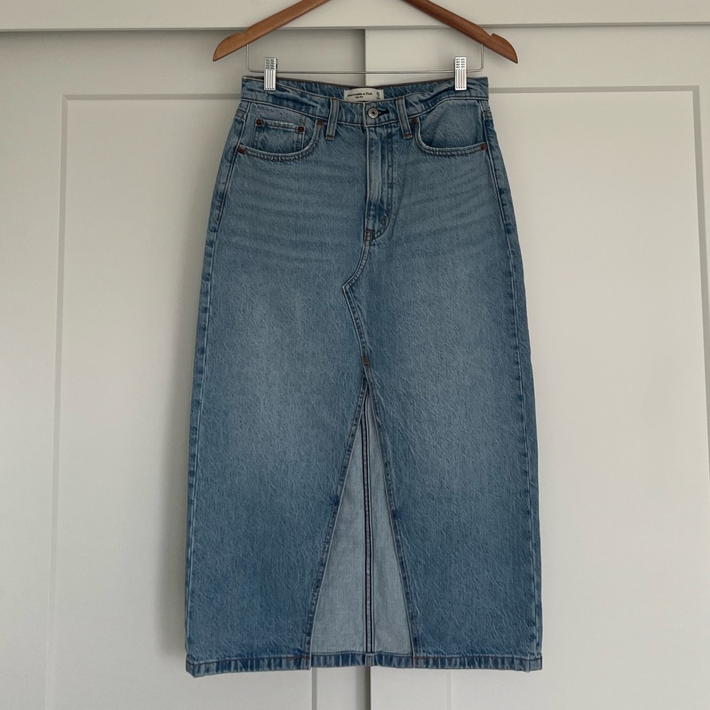 Abercrombie & Fitch Denim Midi Dress